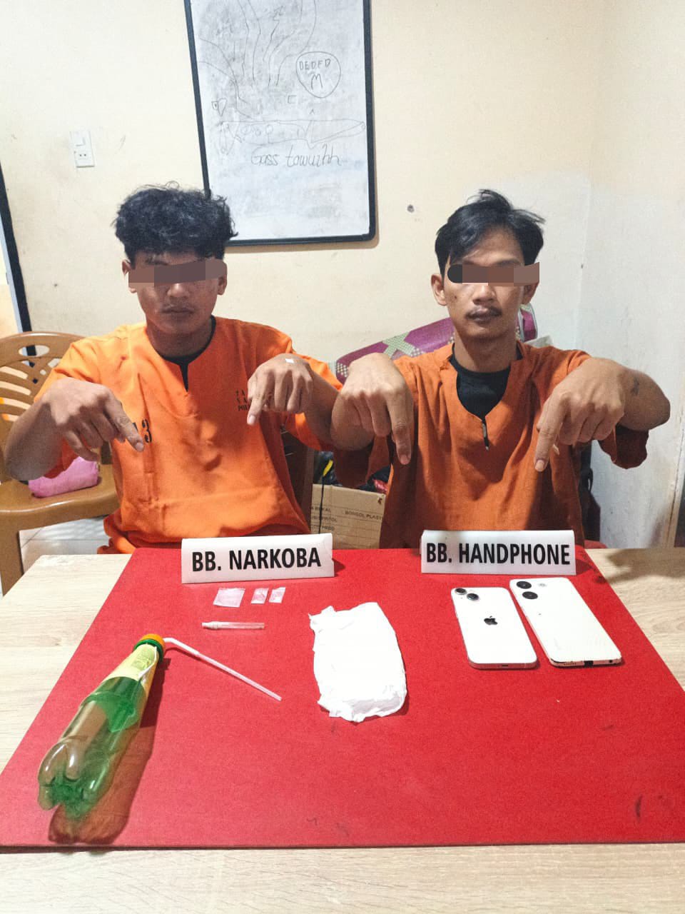 Polsek Tapung Tangkap Dua Pelaku Pengedar Narkoba di Desa Tanjung Sawit