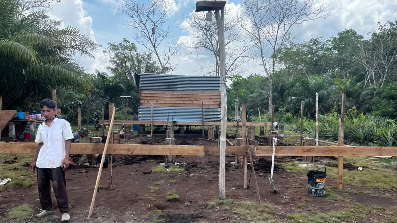 Kemanunggalan TNI dan Rakyat, Pembangunan RTLH Bapak Zaini di TMMD ke-129 Kodim 0313/Kpr 