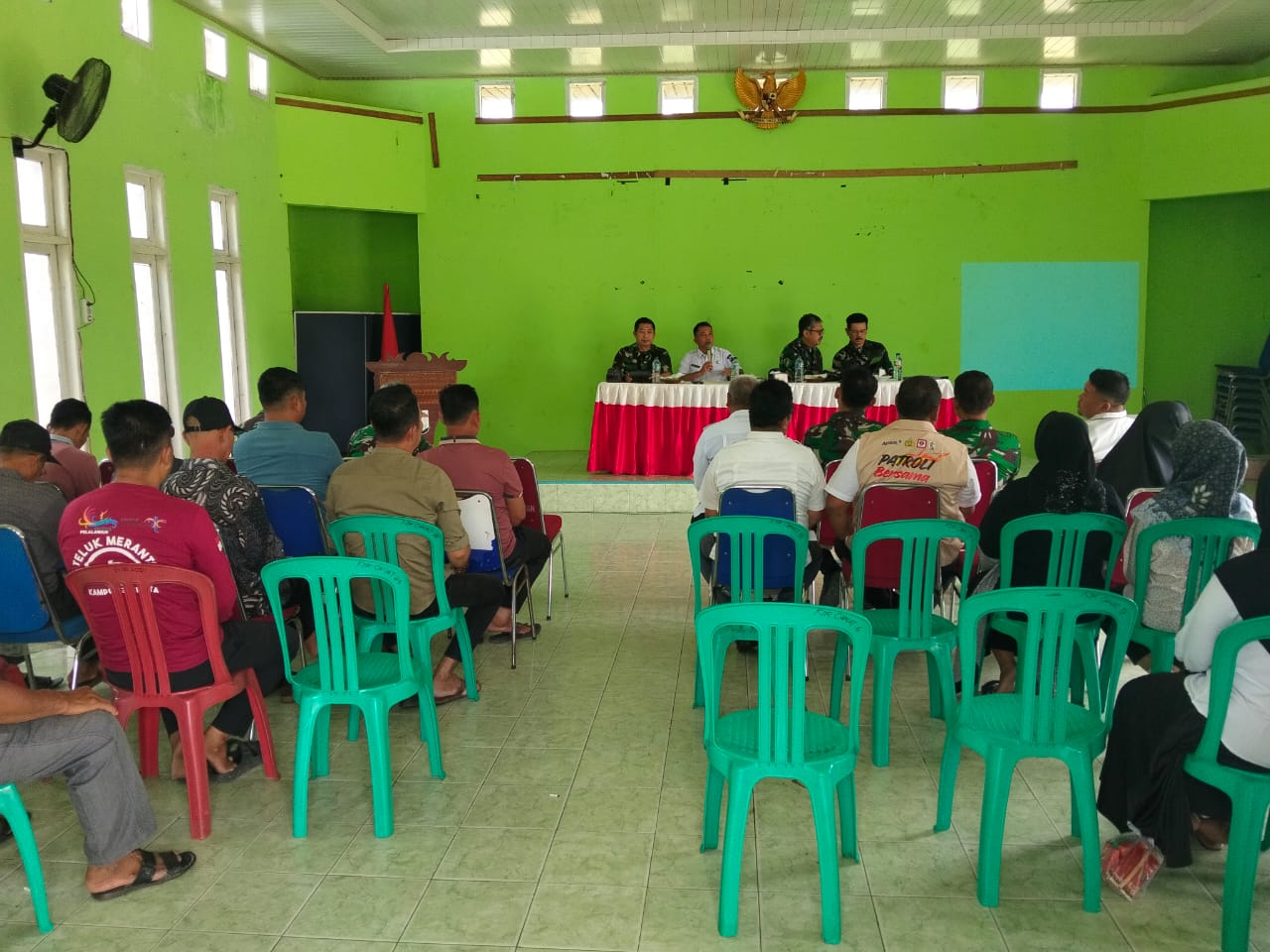 Edukasi Penanganan Karhutla, Tim Mabes TNI Gandeng Aparat dan Masyarakat Pelalawan