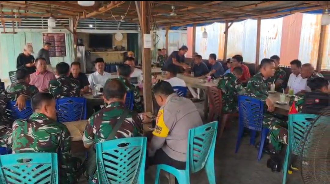 Dialog Santai di Kedai Kopi, Tim Penyuluh Mabes TNI Dipimpin Brigjen TNI Dedy Zulkifli Edukasi Warga