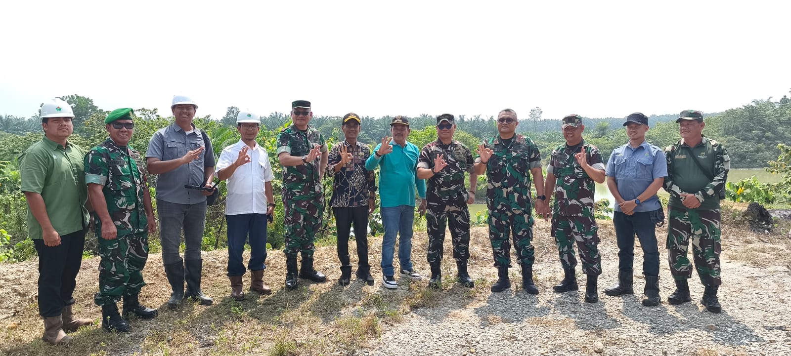 Perkuat Respon Cepat Karhutla, Tim Mabes TNI dan PT Sei Rokan Cek Ketersediaan Sumber Air di Rohul