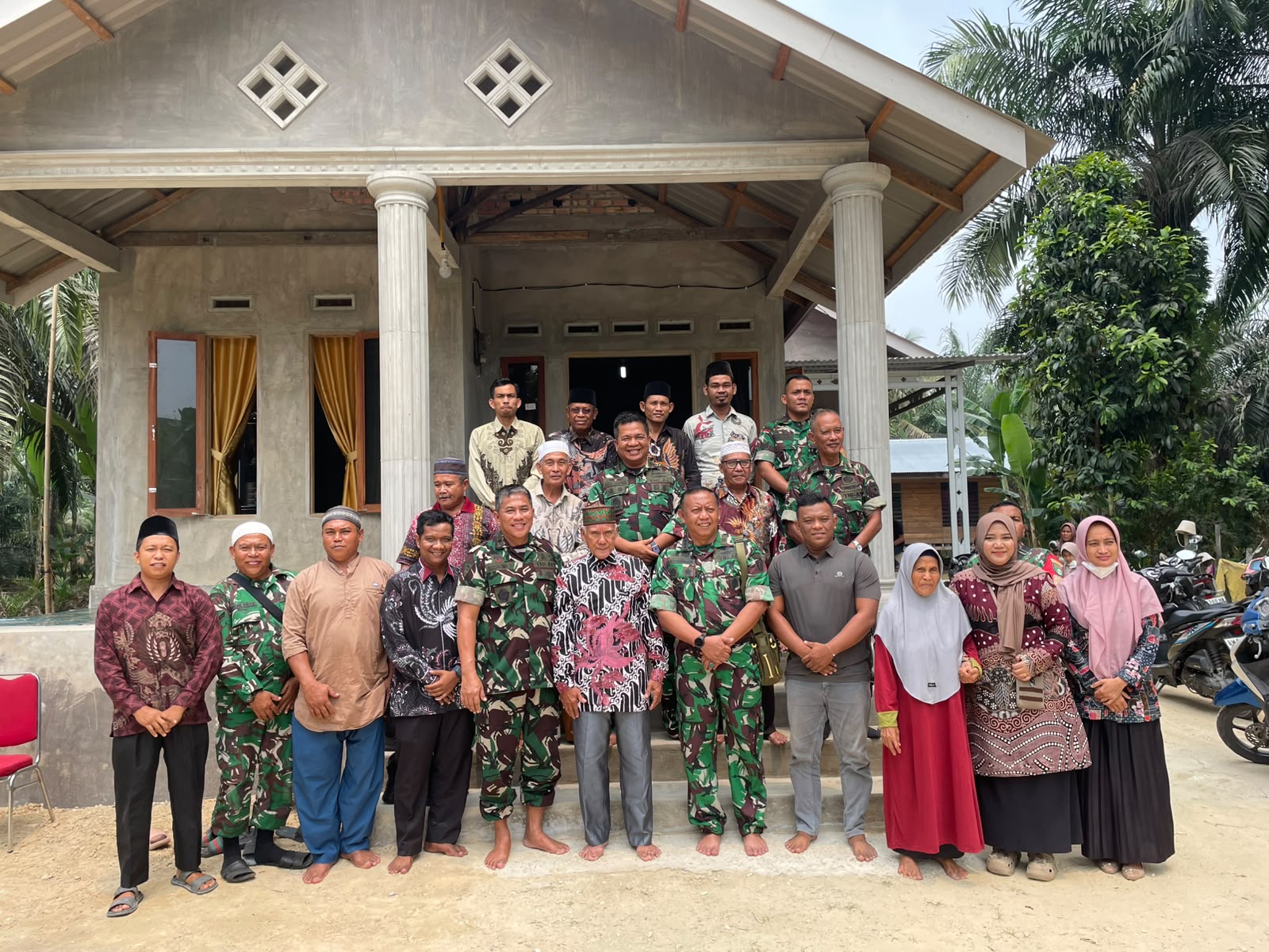Perkuat Kultural dan Pendekatan Keagamaan, Tim Penyuluh Mabes TNI Sosialisasikan Karhutla