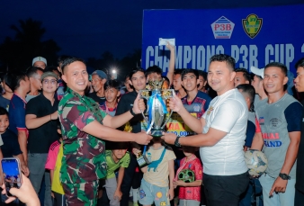 Dandim 0313/KPR Resmi Tutup Turnamen Bola Kaki P3B Cup