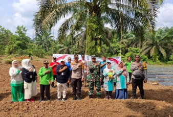 Bati Tuud Ramil 04 Wakili Danramil Hadiri Kick Off Ketahanan Pangan dan Penanaman Bibit Holtikultura