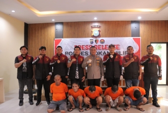 Ungkap Kasus Perambahan Hutan dan Pembakaran Lahan, Polres Rohil Tetapkan 5 Orang Tersangka 