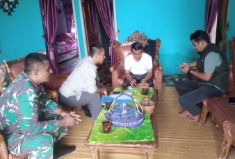 Babinsa Koramil 06 Siak Hulu Datangi Pemerintah Desa Untuk Cegah Penyakit Masyarakat