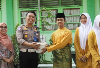 Polresta Pekanbaru Edukasi Pelajar SMAN 9 Tentang Keselamatan, Narkoba, dan Lingkungan