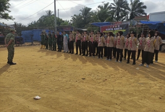 Danramil 03/Bunut Pimpin Karya Bakti Pembersihan Pasar Kuala Semundam