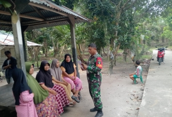Jaga Hubungan Baik, Babinsa Melaksanakan Komsos Dengan Warga Binaan
