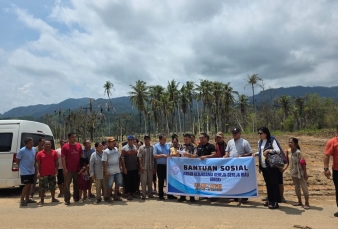 Badan Kerja Sama Gereja Riau Salurkan Bantuan untuk 93 Keluarga Terdampak Banjir di Tapanuli Tengah