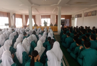 Rekrut Anggota TNI Babinsa Koramil 06 Siak Hulu Sosialisasikan Penerimaan Prajurit TNI AD
